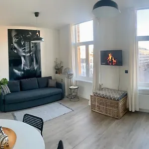 https://modern-flat-toplocated-with-cityview.hotelsghent.com